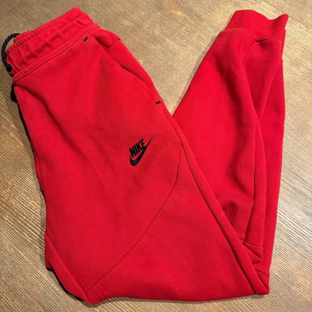 Red extra small Nike Tech pants size XS